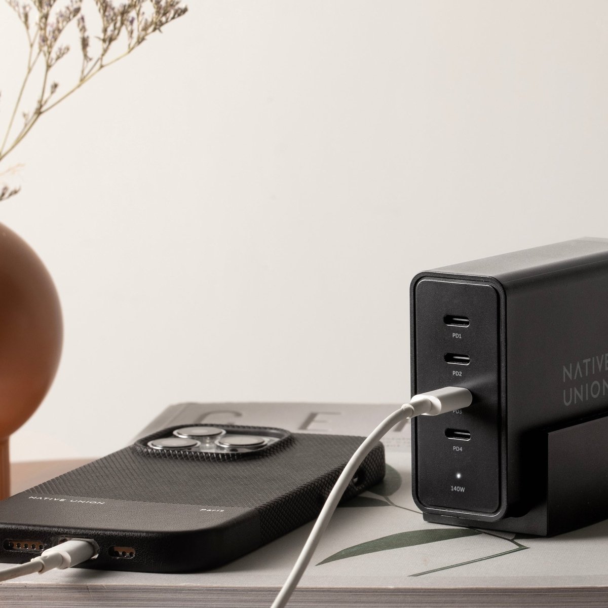 Fast Desktop Charger PD 140W - Ante ShopNATIVE UNIONWall Chargers846654073515FAST - PD140 - BLK - UK