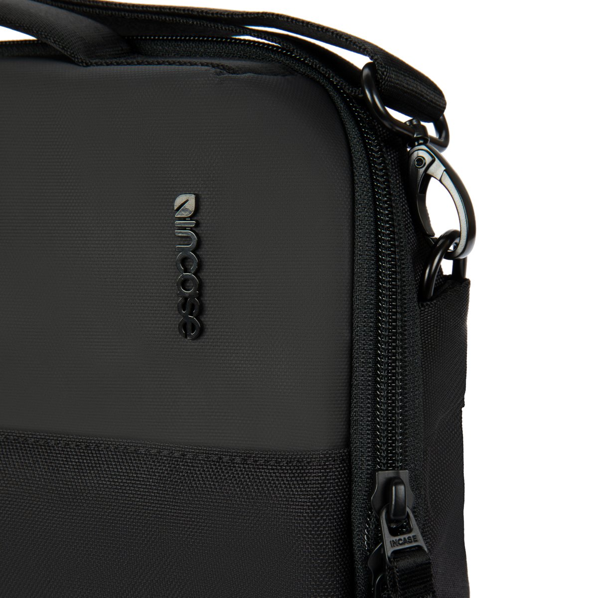 Incase A.R.C. Brief With ReSpun 100% Recycled Polyester - Ante ShopIncaseBag810006545166INCO - 100736 - BLK