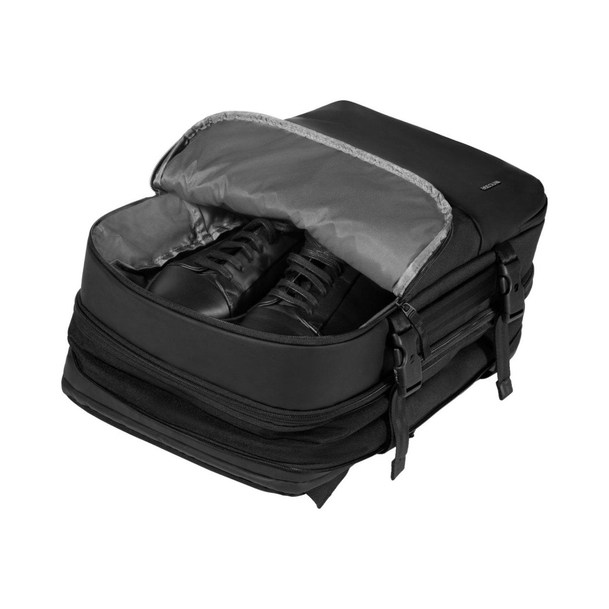 Incase A.R.C. Travel Pack With ReSpun 100% Recycled Polyester 38L - Ante ShopIncaseBag810006543520INCO - 100682 - BLK