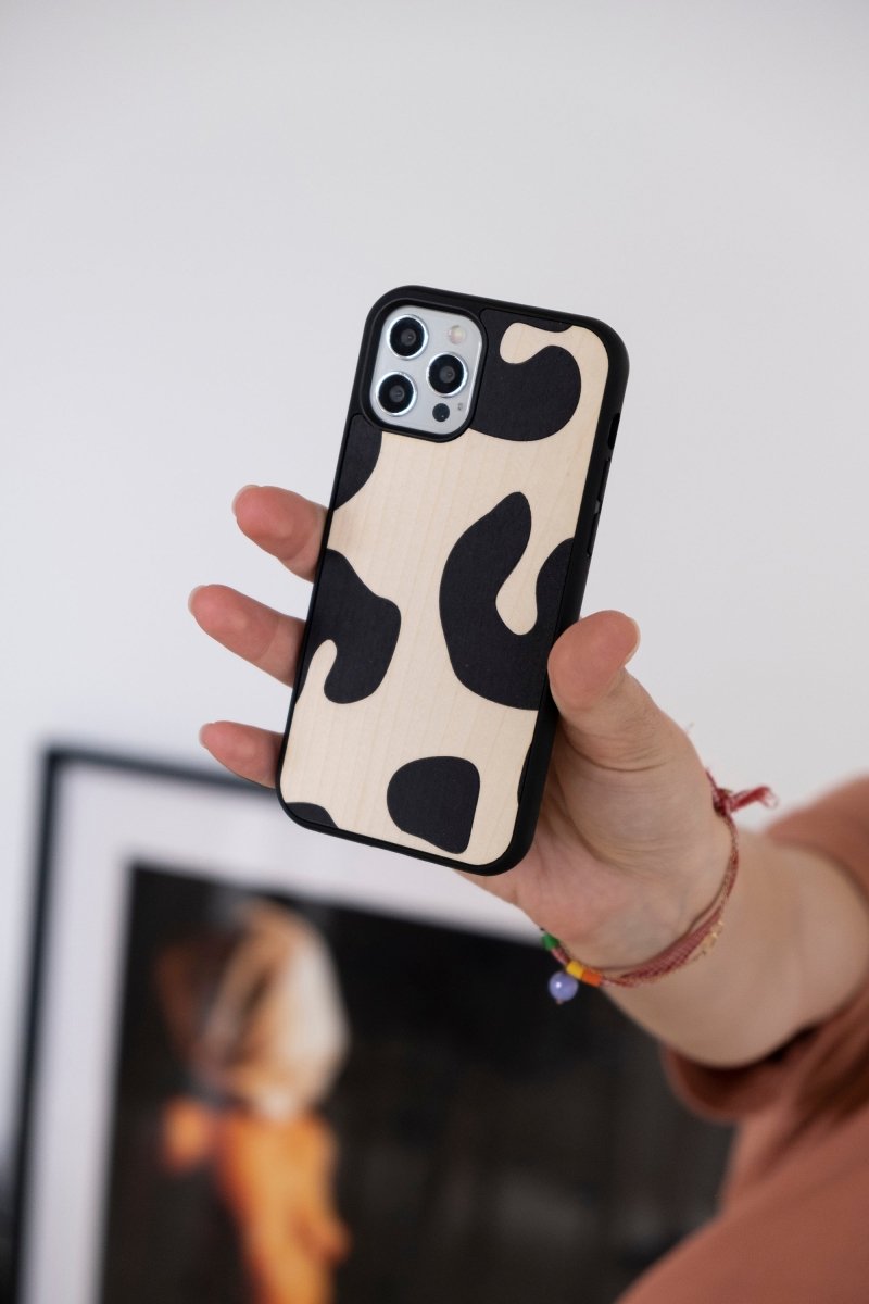 Wood'd Kinda Cow - iPhone 13 / 13 Pro / 13 Pro Max - Ante ShopWOODCases